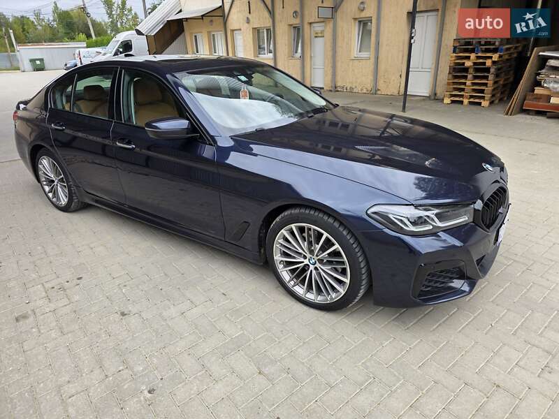 Седан BMW 5 Series 2017 в Черновцах