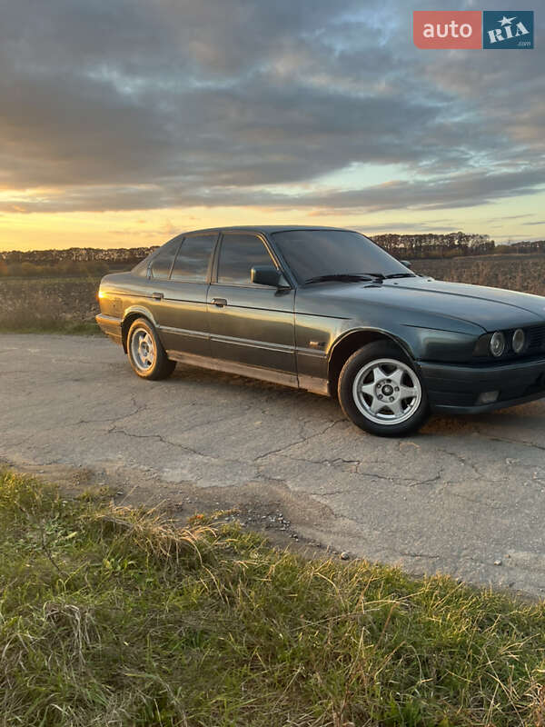 Седан BMW 5 Series 1991 в Виннице фото Седан BMW 5 Series 1991 в Виннице