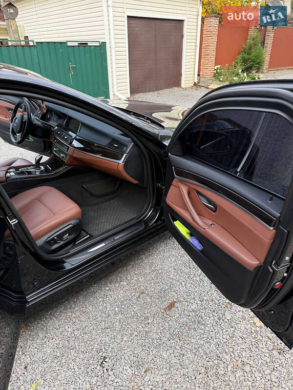 Седан BMW 5 Series 2015 в Виннице