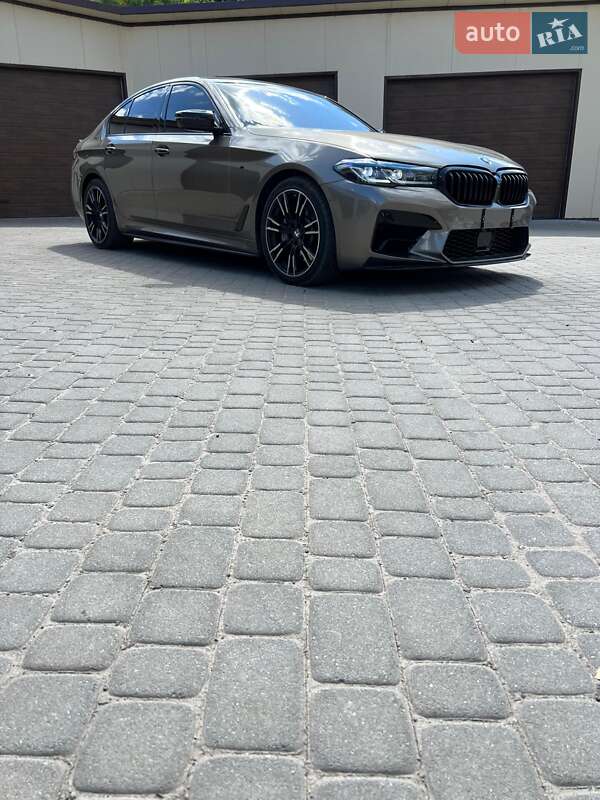 Седан BMW 5 Series 2017 в Львове фото 3 Седан BMW 5 Series 2017 в Львове