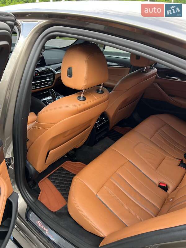 Седан BMW 5 Series 2017 в Львове фото 10 Седан BMW 5 Series 2017 в Львове