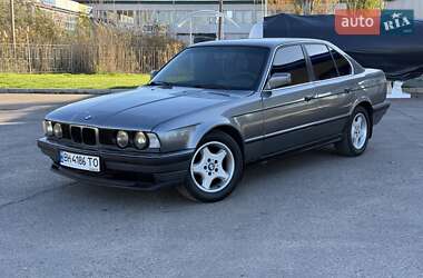 Седан BMW 5 Series 1990 в Николаеве