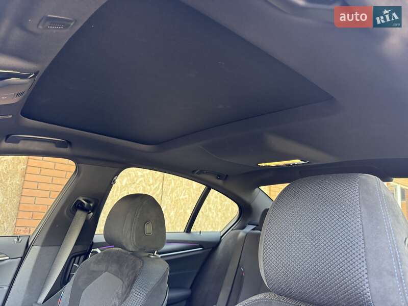 Седан BMW 5 Series 2022 в Харкові