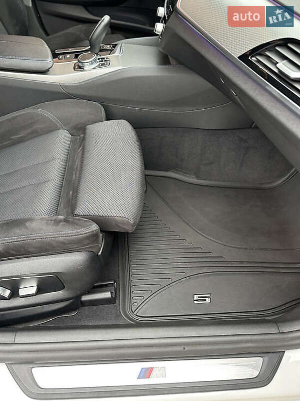 Седан BMW 5 Series 2017 в Львове фото 26 Седан BMW 5 Series 2017 в Львове