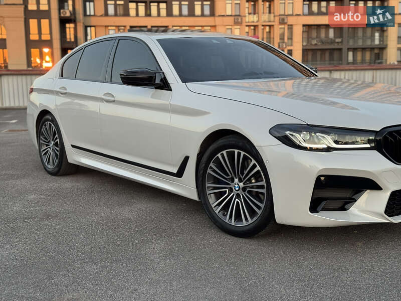 Седан BMW 5 Series 2018 в Виннице