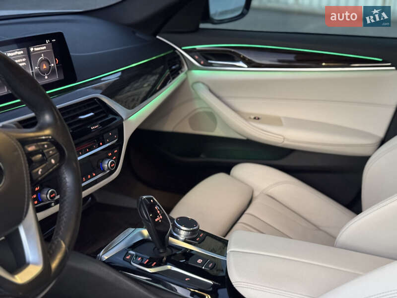 Седан BMW 5 Series 2018 в Виннице