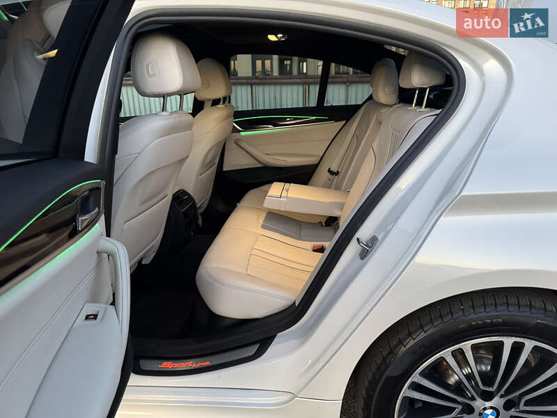 Седан BMW 5 Series 2018 в Виннице