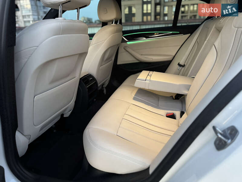 Седан BMW 5 Series 2018 в Виннице