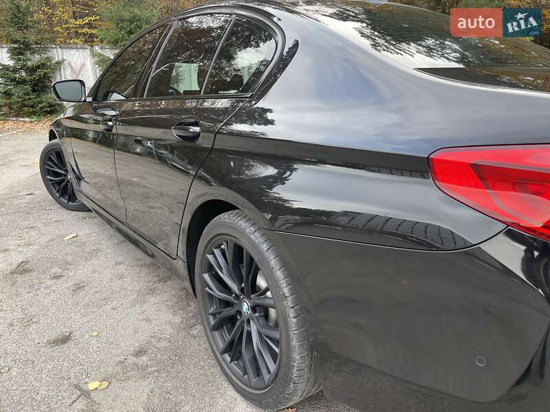 Седан BMW 5 Series 2017 в Львове фото 15 Седан BMW 5 Series 2017 в Львове