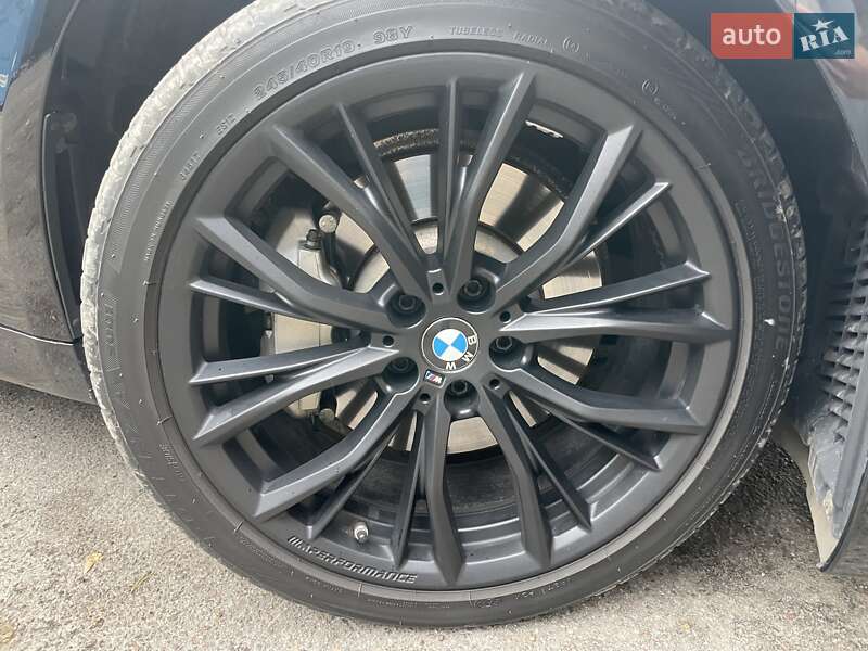 Седан BMW 5 Series 2017 в Львове фото 24 Седан BMW 5 Series 2017 в Львове