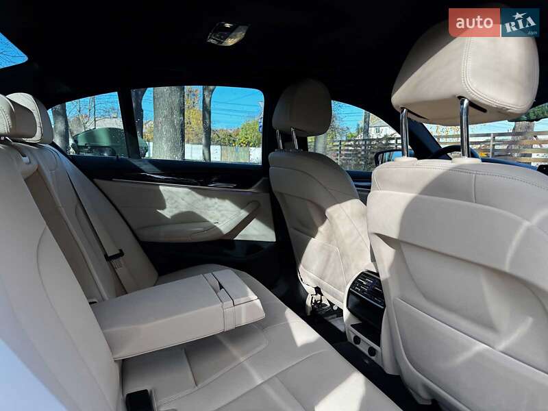 Седан BMW 5 Series 2018 в Киеве фото 30 Седан BMW 5 Series 2018 в Киеве