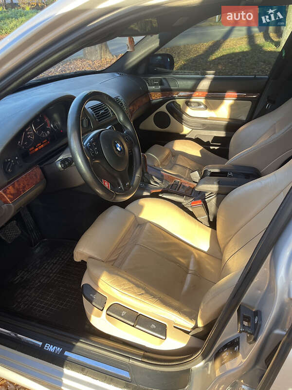 Седан BMW 5 Series 2001 в Черновцах