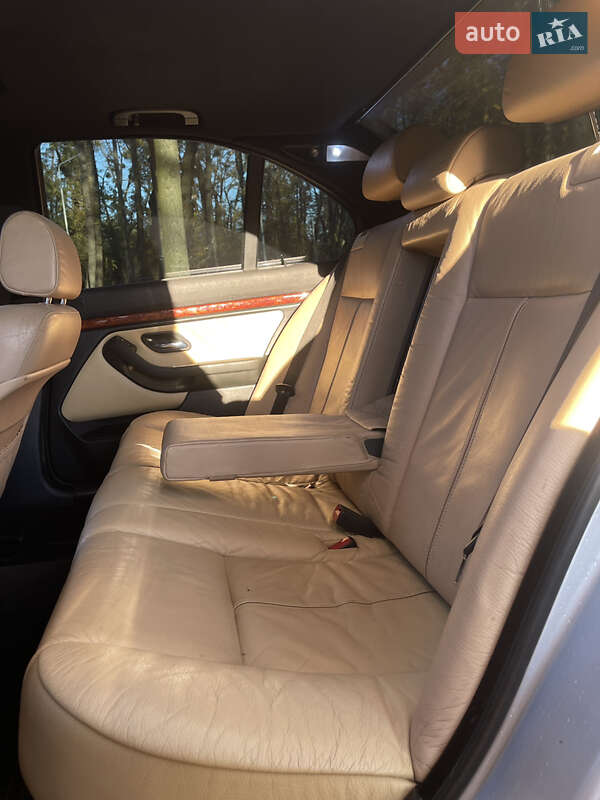 Седан BMW 5 Series 2001 в Черновцах