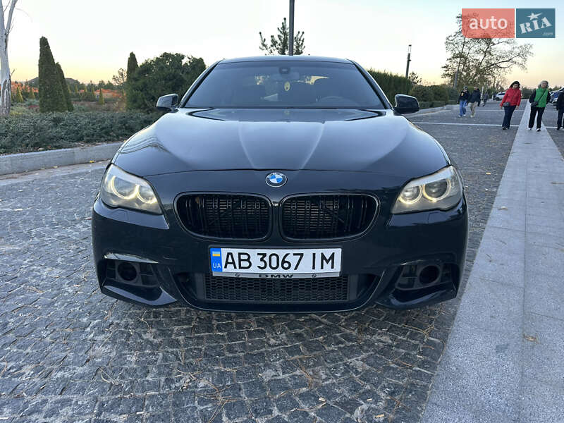 Седан BMW 5 Series 2012 в Днепре