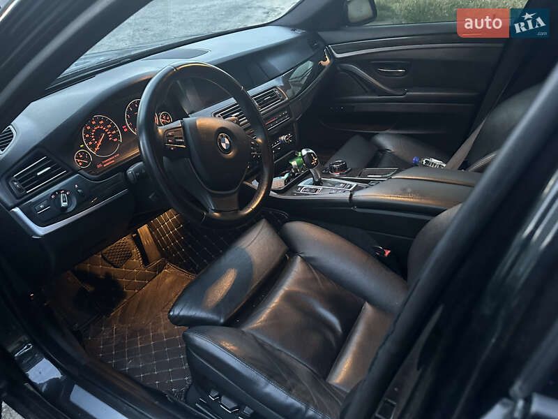 Седан BMW 5 Series 2012 в Днепре