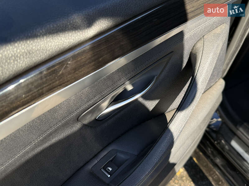 Седан BMW 5 Series 2011 в Одессе