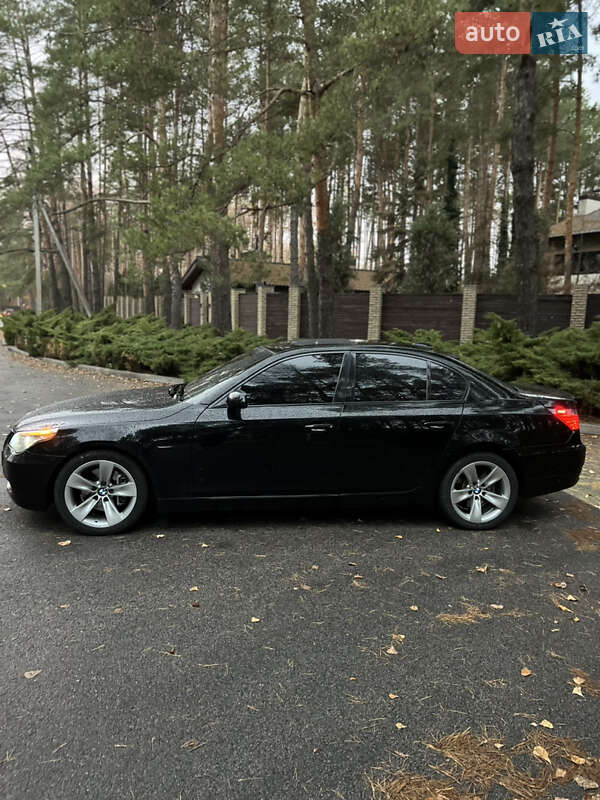 Седан BMW 5 Series 2008 в Новомосковську