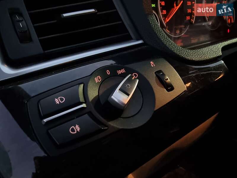 Лифтбек BMW 5 Series 2012 в Виннице