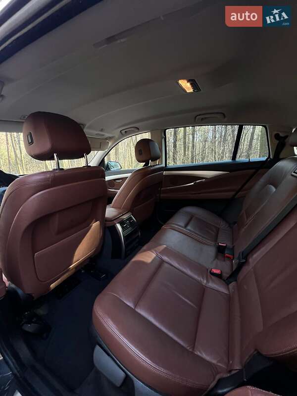 Седан BMW 5 Series 2013 в Рава-Русской