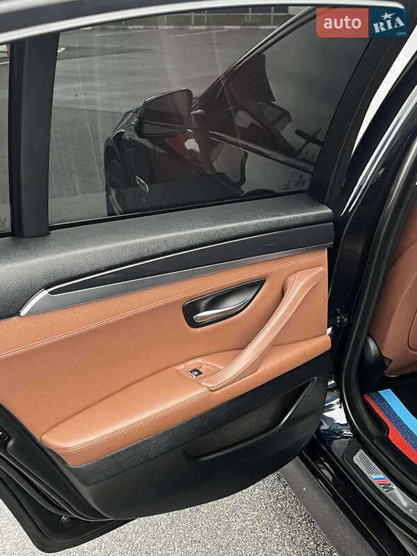 Седан BMW 5 Series 2016 в Виннице