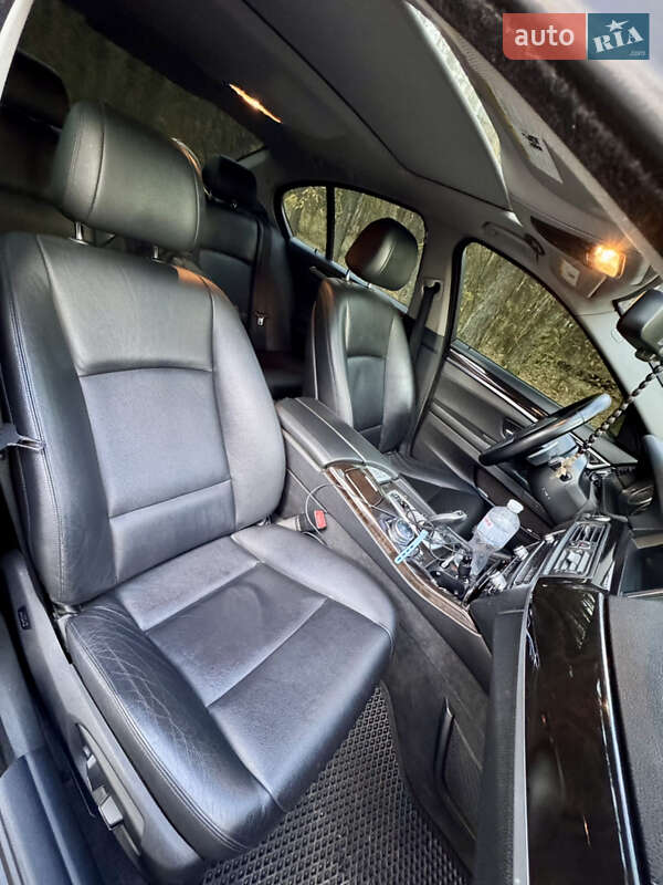 Седан BMW 5 Series 2013 в Днепре