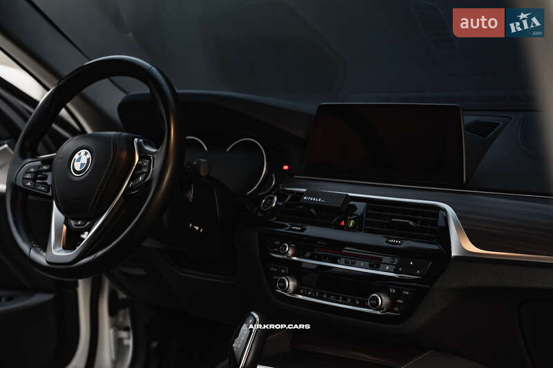 Седан BMW 5 Series 2018 в Кропивницькому