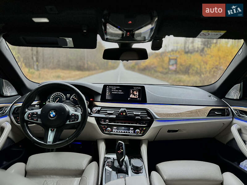 Седан BMW 5 Series 2017 в Олевске