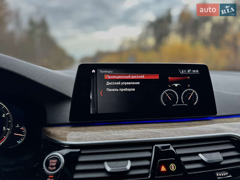 Седан BMW 5 Series 2017 в Олевске