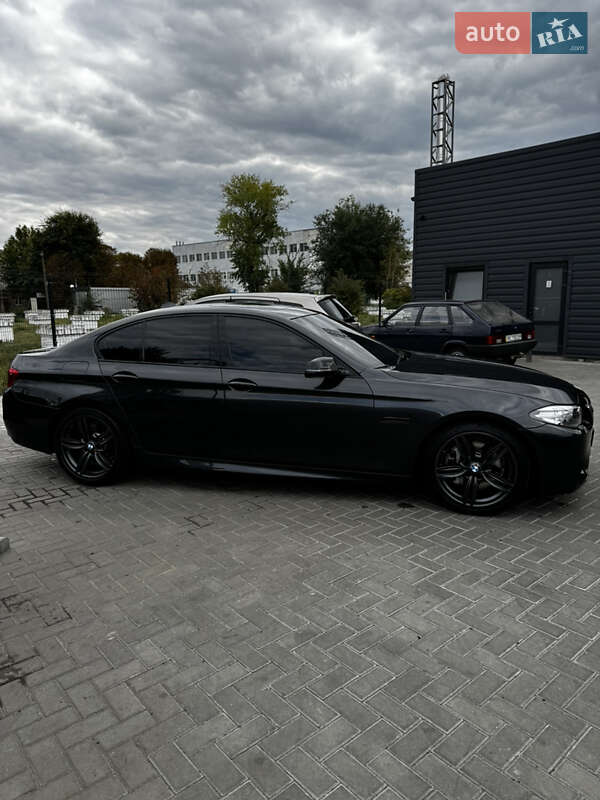Седан BMW 5 Series 2014 в Царичанці