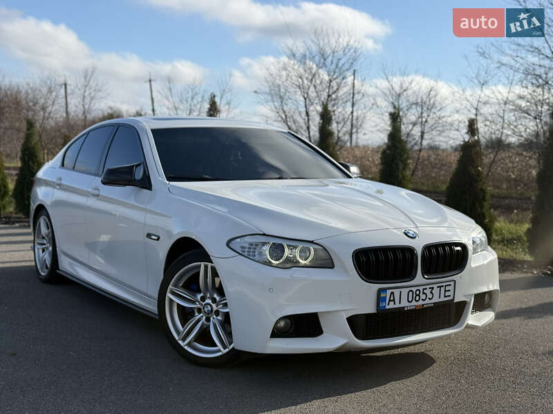 Седан BMW 5 Series 2012 в Березане