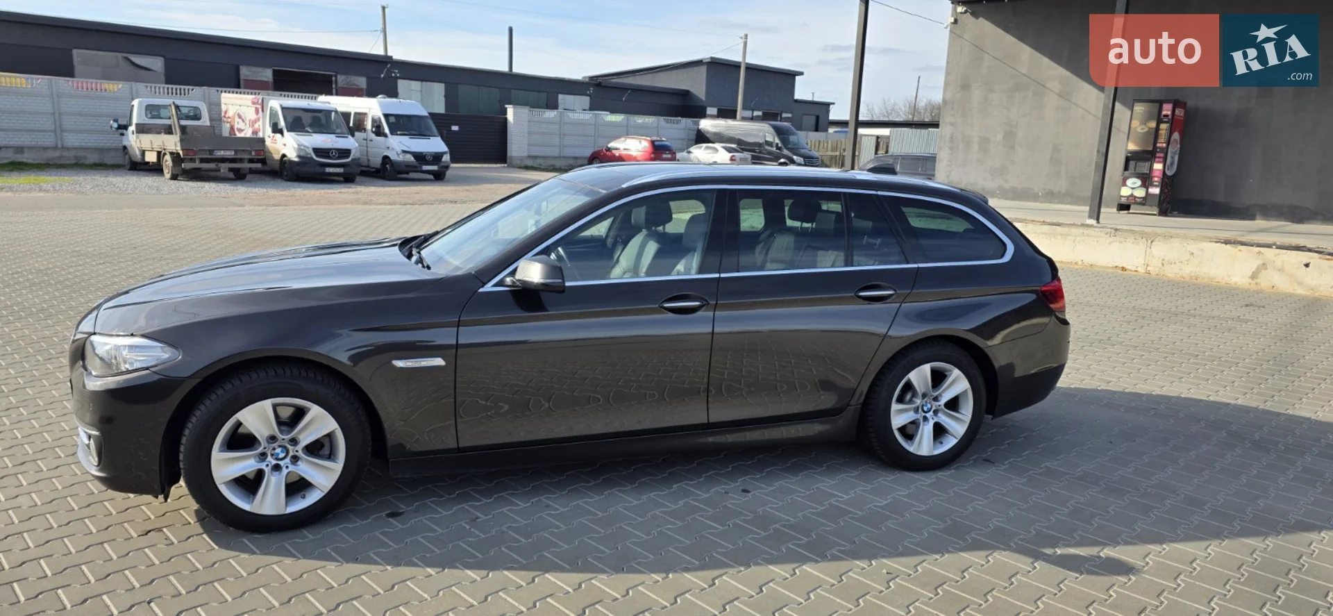 2015 BMW 5er - мініатюра 4