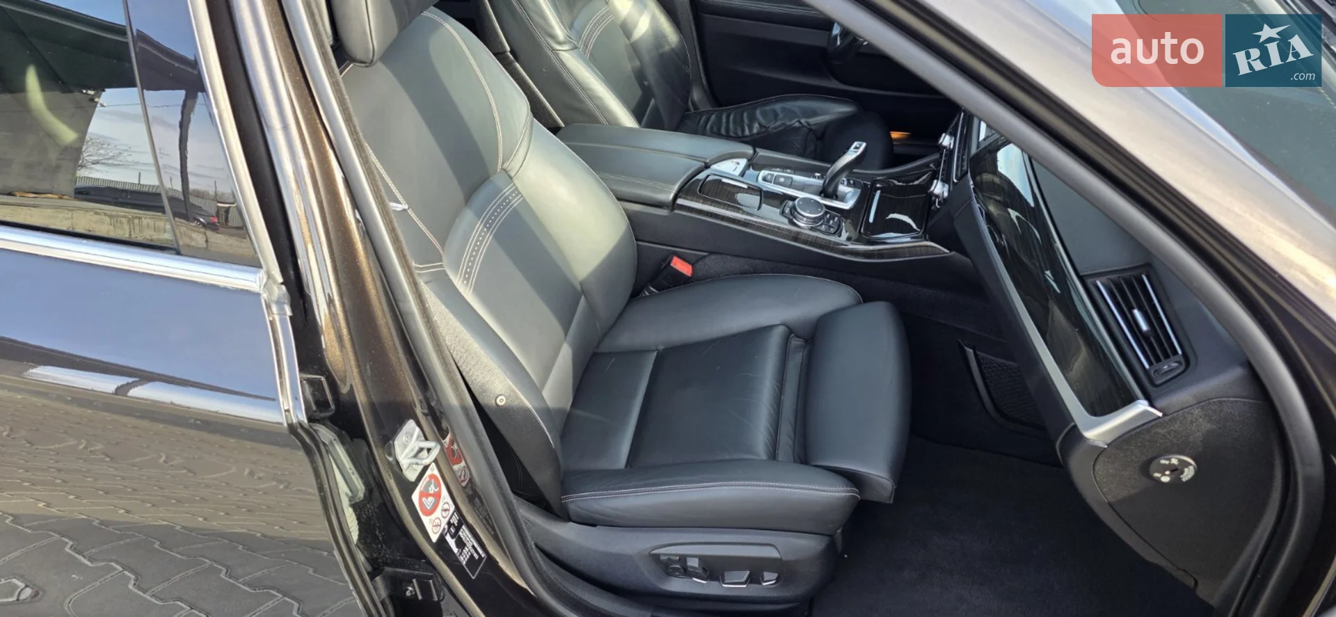 2015 BMW 5er - мініатюра 18