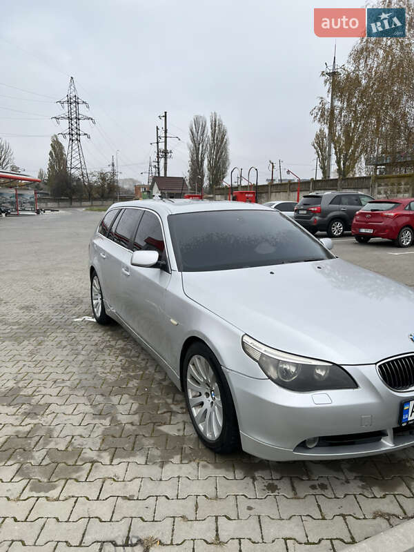 BMW 5 Series 2004