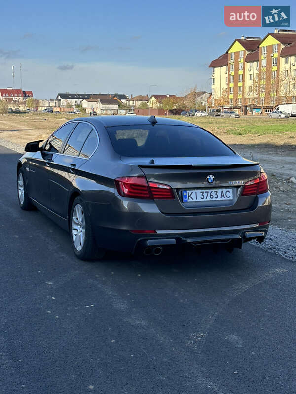 Седан BMW 5 Series 2011 в Софіївській Борщагівці