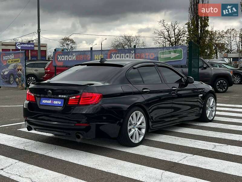 Седан BMW 5 Series 2010 в Одесі