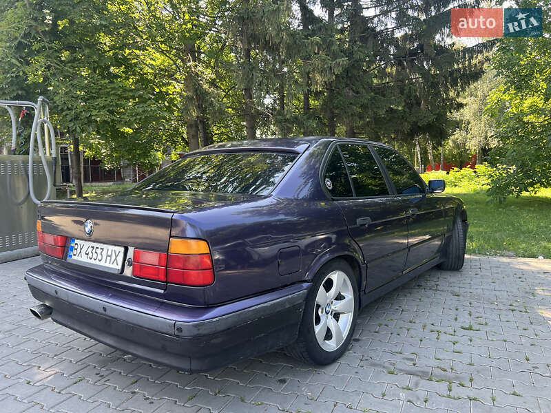 Седан BMW 5 Series 1995 в Черновцах