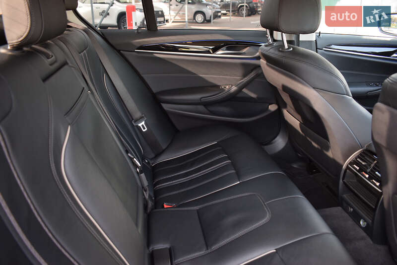 Седан BMW 5 Series 2019 в Киеве
