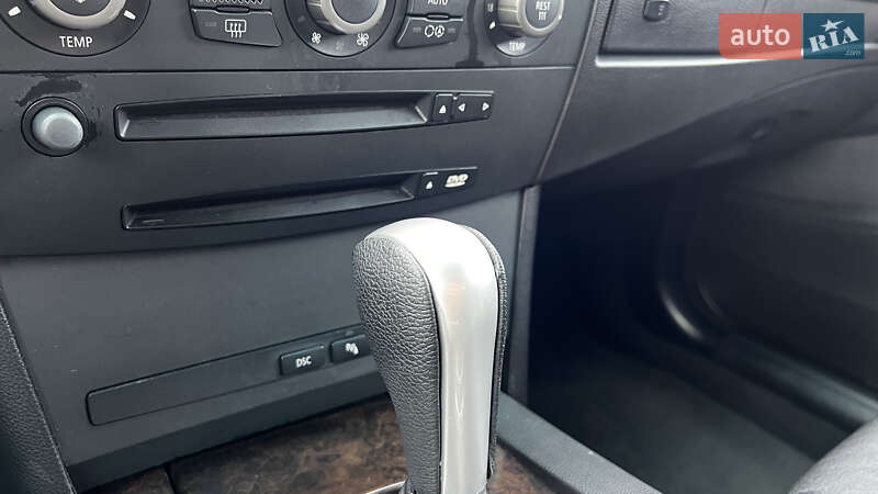 Седан BMW 5 Series 2004 в Хмельницькому