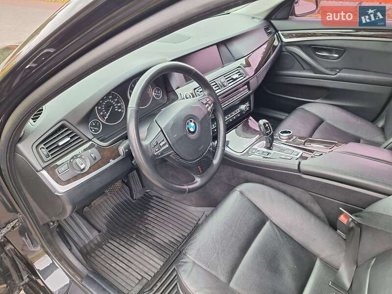 Седан BMW 5 Series 2012 в Луцке
