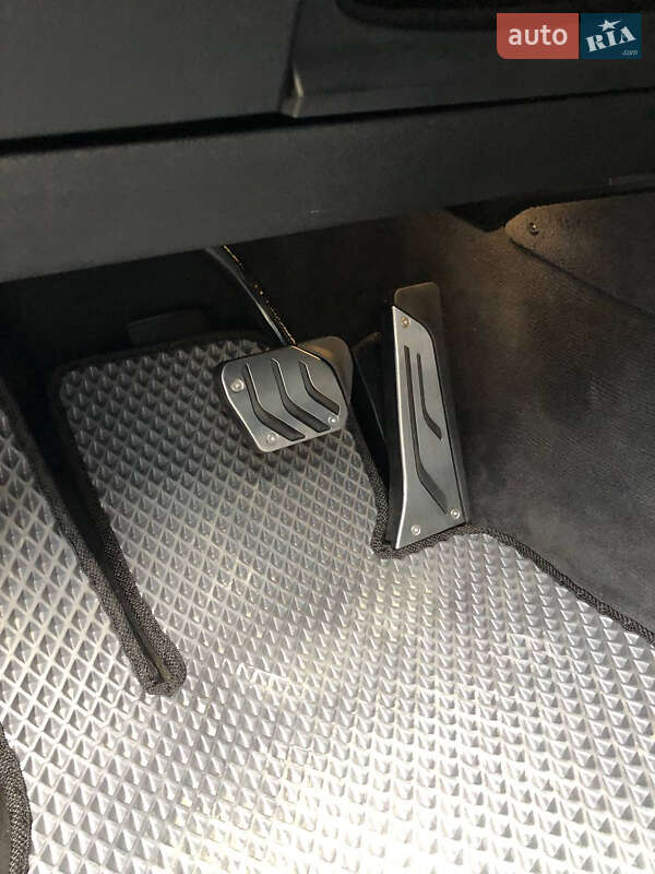 Седан BMW 5 Series 2016 в Ивано-Франковске