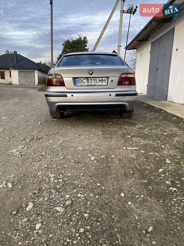 Седан BMW 5 Series 1997 в Вараше