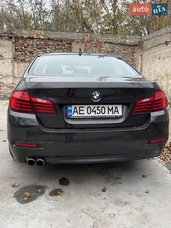 Седан BMW 5 Series 2015 в Днепре