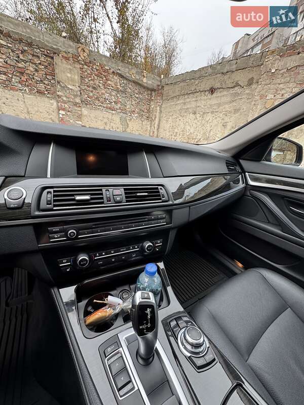 Седан BMW 5 Series 2015 в Днепре
