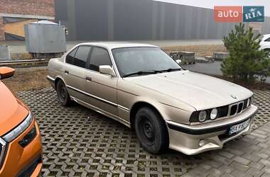 Седан BMW 5 Series 1990 в Хмельницком