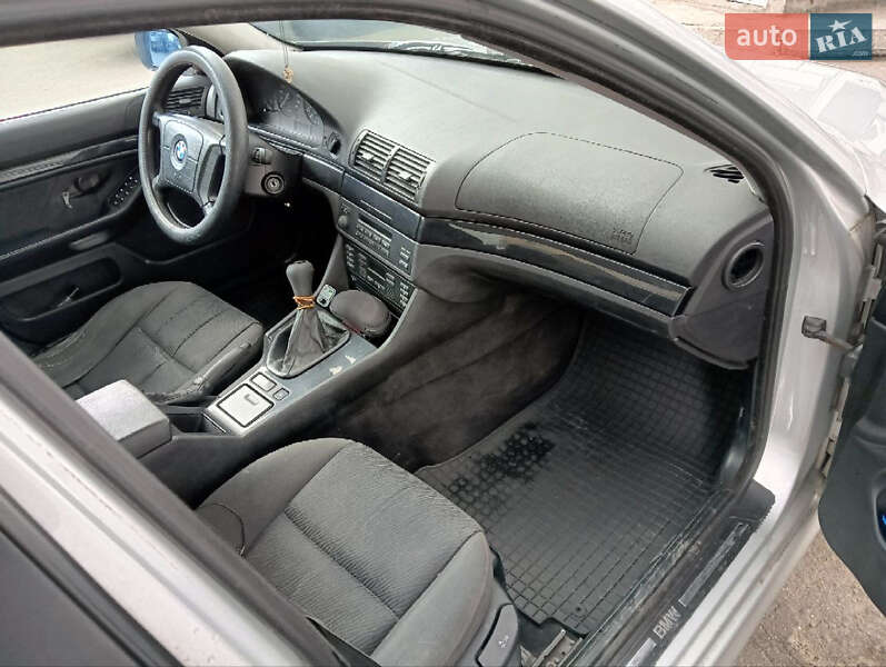 Седан BMW 5 Series 1999 в Хмельницком