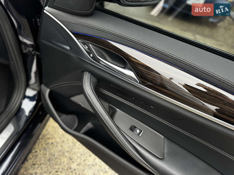 Седан BMW 5 Series 2017 в Житомире