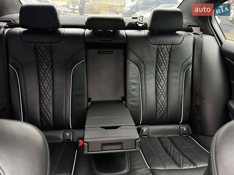 Седан BMW 5 Series 2017 в Житомире