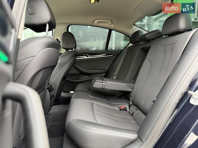 Седан BMW 5 Series 2019 в Києві фото 22 Седан BMW 5 Series 2019 в Києві