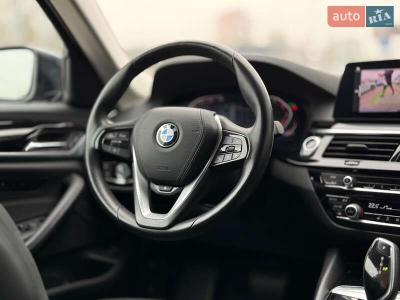Седан BMW 5 Series 2019 в Києві фото 33 Седан BMW 5 Series 2019 в Києві