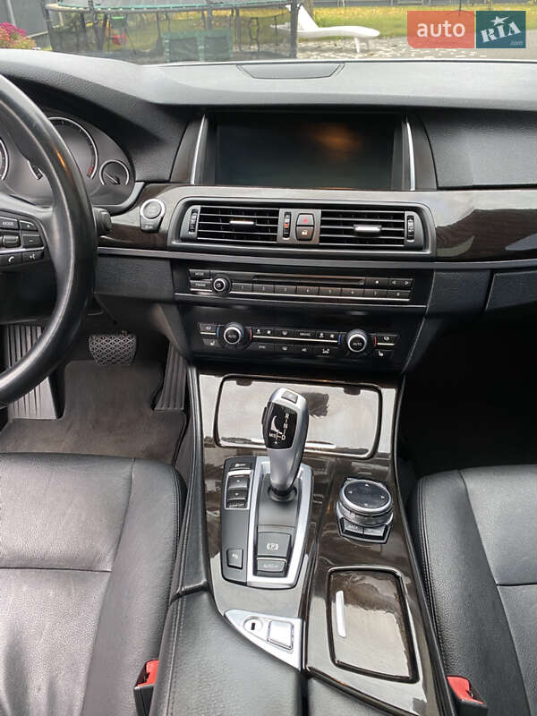 Седан BMW 5 Series 2014 в Киеве
